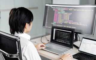  php工程师招聘要求高吗,北京php工程师1、2、3年工作经验待遇一般如何，薪资多少？